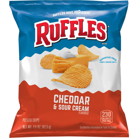 Ruffles Cheddar & Sour Cream Ridged Potato Chips 1.5 oz individual snack bag