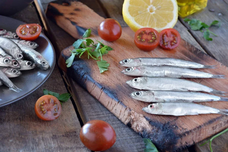 Season Brand Sardines in Sunflower Oil Salt Added – 4.375 oz